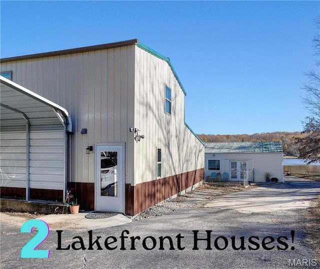 9136 Beach Dr, French Village, MO 63036 - view of outbuilding with french doors