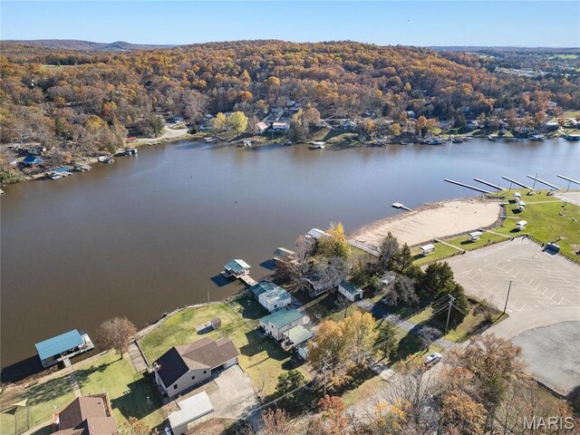 9136 Beach Dr, French Village, MO 63036 - aerial overview of property's location featuring a large body of water