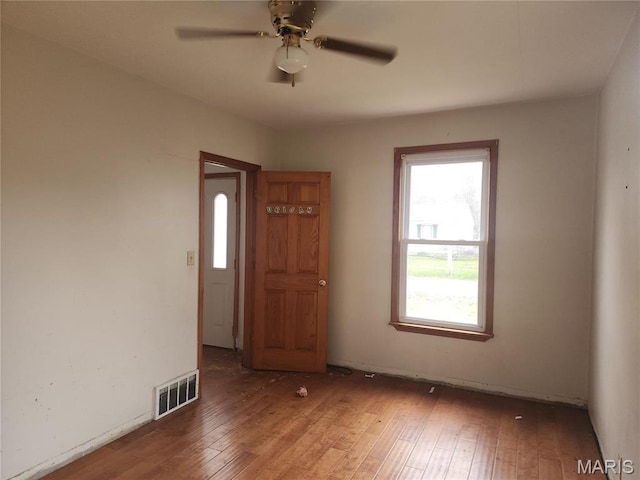 2365 E Converse Ave, Springfield, IL 62702 - foyer featuring hardwood / wood-style floors and ceiling fan