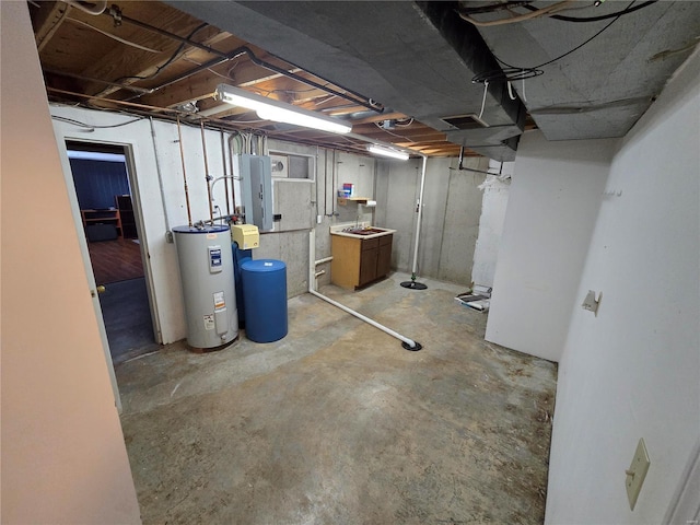 803 Fairview Dr, Washington, MO 63090 - unfinished below grade area featuring electric water heater