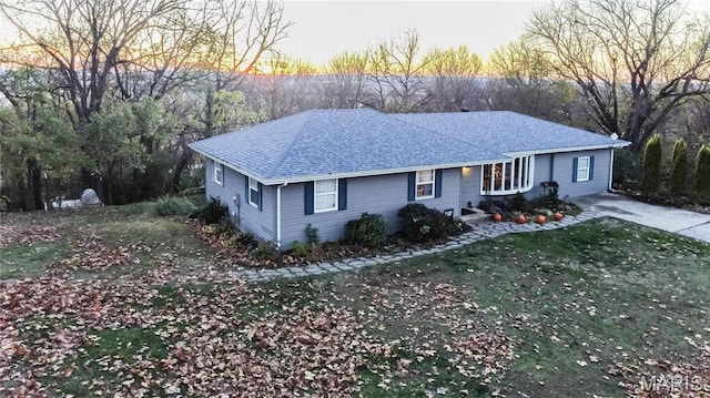 121 Douglas Dr, Pleasant Hill, IL 62366 - ranch-style house with roof with shingles and a front lawn