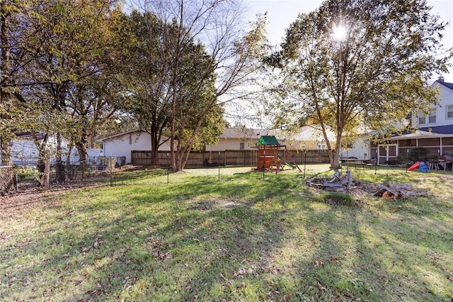1040 N Kingshighway, Sikeston, MO 63801 - view of yard featuring a playground