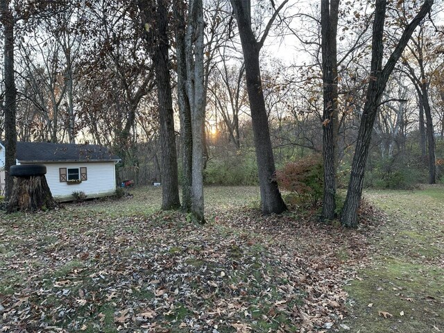 25 Whispering Oaks Dr, Washington, MO 63090 - view of yard