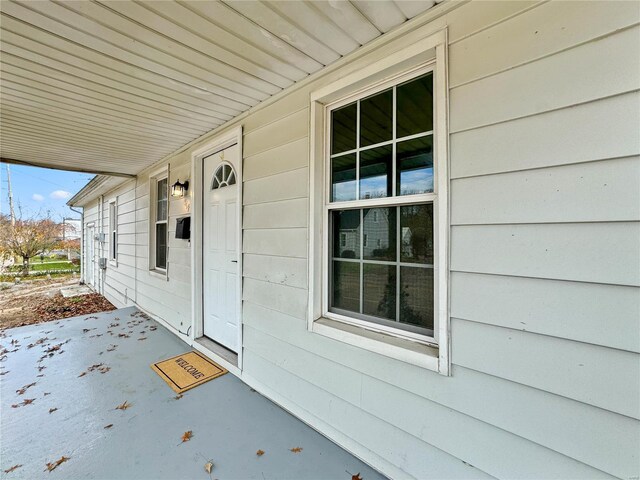 view of patio featuring a porch