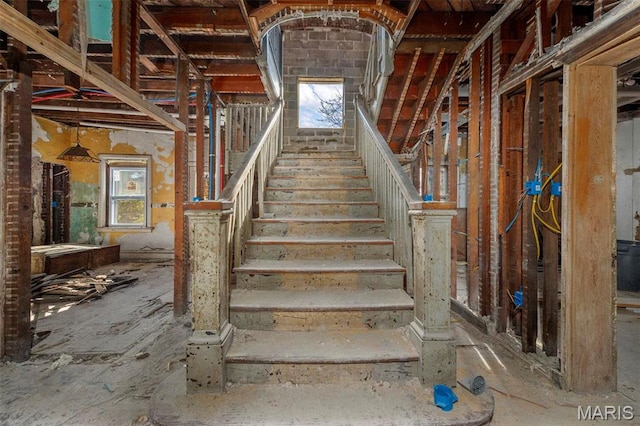 5872 Cabanne Ave, Saint Louis, MO 63112 - view of stairs