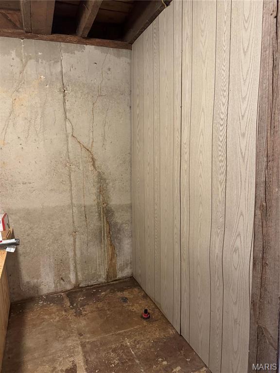 839 Bluebird Ln, Doniphan, MO 63935 - view of storage room