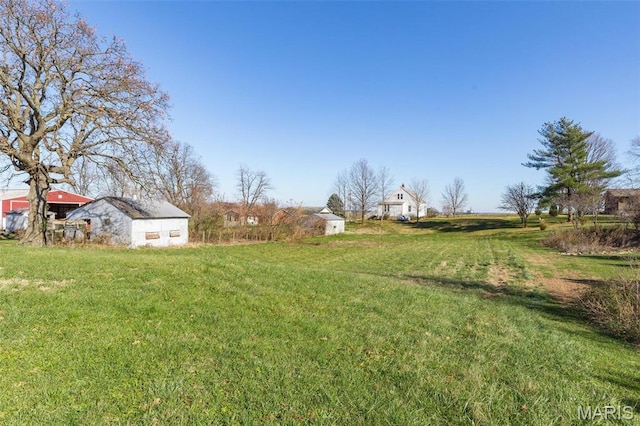 12449 Quarry Town Rd, Saint Genevieve, MO 63670 - view of green lawn