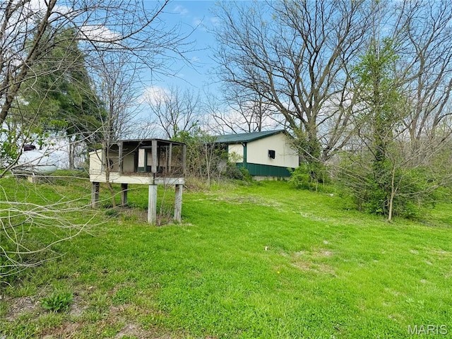 315 E Madison St, Paris, MO 65275 - view of green lawn