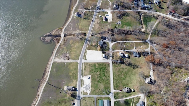 1100 W Main St, Grafton, IL 62037 - aerial view of property and surrounding area with a large body of water