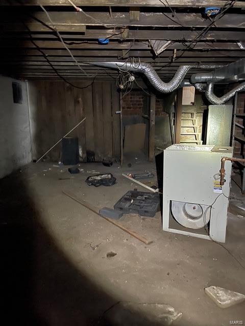 view of unfinished basement