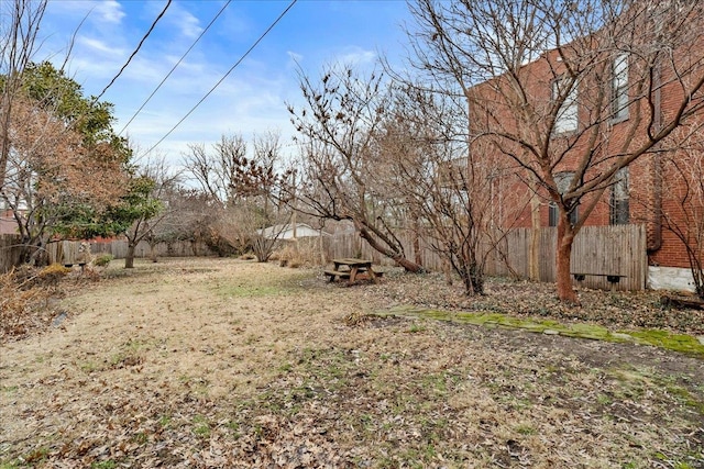 4361 Laclede Ave, Saint Louis, MO 63108 - view of yard with fence