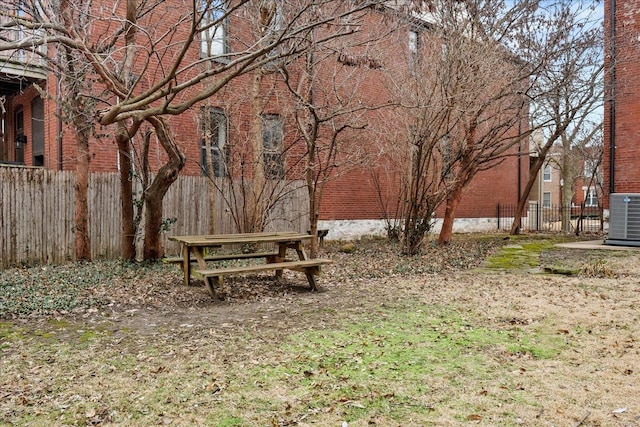 4361 Laclede Ave, Saint Louis, MO 63108 - view of yard featuring central AC and fence