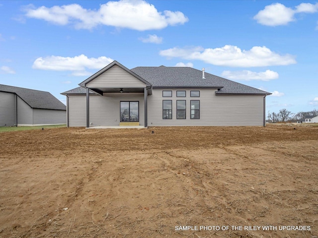 428 Hayden Dr, Waterloo, IL 62298 - back of property with a shingled roof