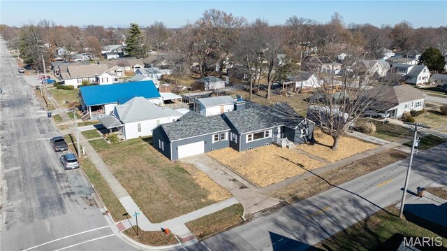 305 E Hauser St, Litchfield, IL 62056 - aerial view of residential area