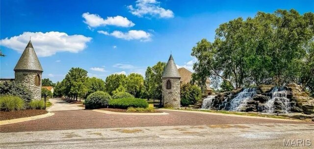 9139 Wiltshire Dr, Columbia, IL 62236