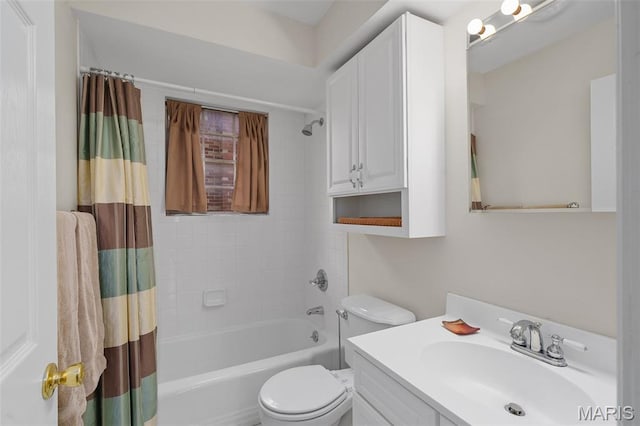 729 W Lockwood Ave, Saint Louis, MO 63122 - bathroom with vanity and shower / tub combo