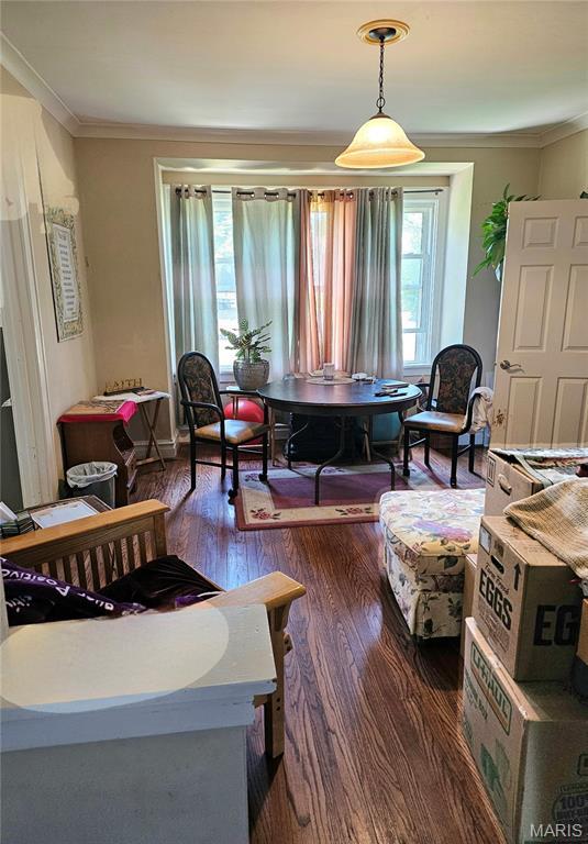 104 Emerling Dr, Saint Louis, MO 63121 - living area with wood finished floors and ornamental molding
