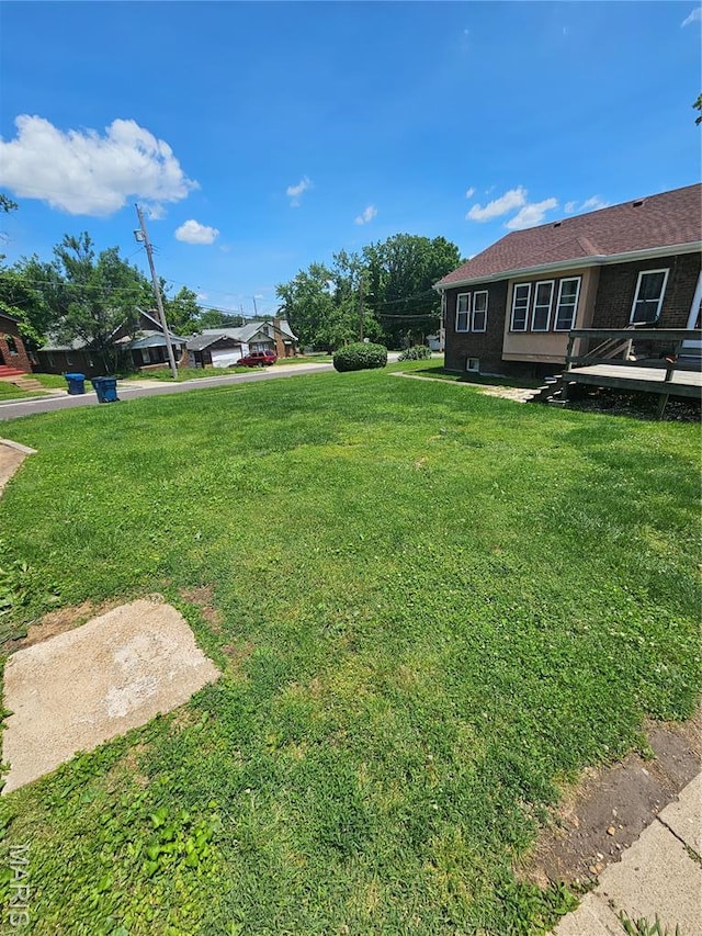 104 Emerling Dr, Saint Louis, MO 63121 - view of grassy yard