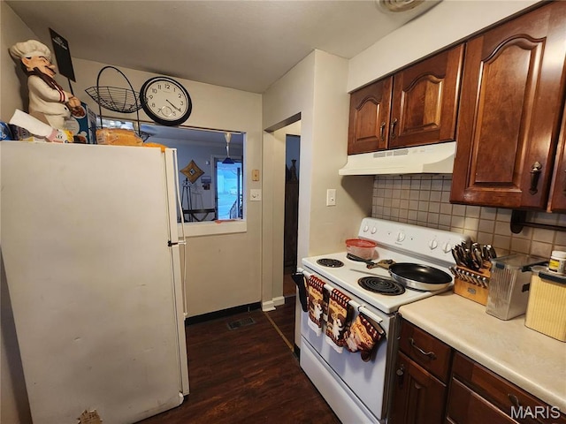 1254 Roxton Dr, Saint Louis, MO 63137 - photo 7