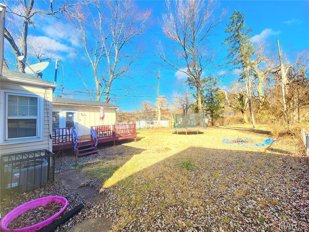 1019 Avant Dr, Saint Louis, MO 63137 - photo 2