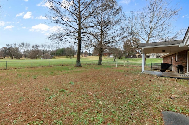 view of yard featuring a patio area