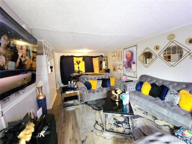 1209 Kilgore Dr, Saint Louis, MO 63137 - photo 3