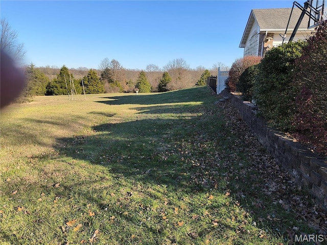10740 Wilmena Ln, Rolla, MO 65401 - view of grassy yard