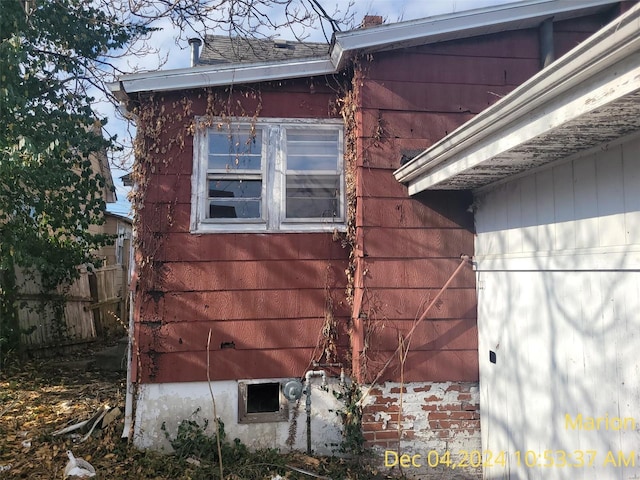 403 E Main St, Marion, IL 62959 - view of property exterior with fence