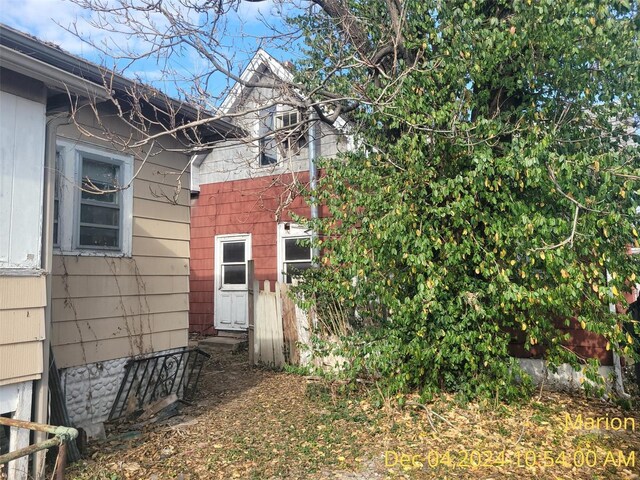403 E Main St, Marion, IL 62959 - view of property exterior