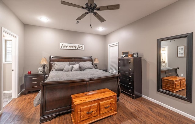 bedroom with baseboards, dark wood-style floors, ceiling fan, and recessed lighting