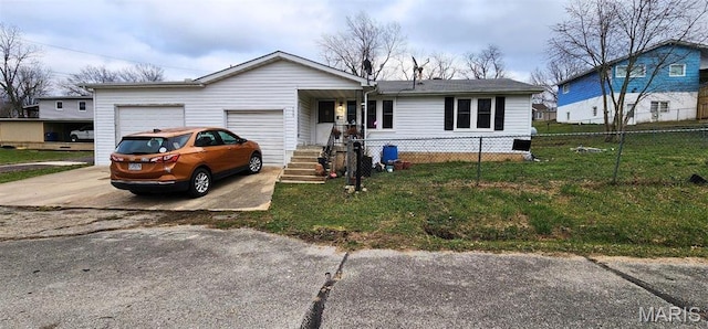 300 S Oak St, Salem, MO 65560 - view of front of house featuring a garage and concrete driveway