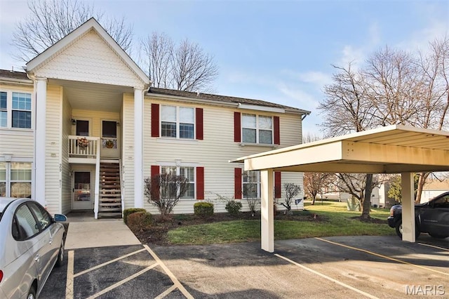 915 Sugar Lake Ct Unit 4, Saint Peters, MO 63376 - townhome / multi-family property with stairs