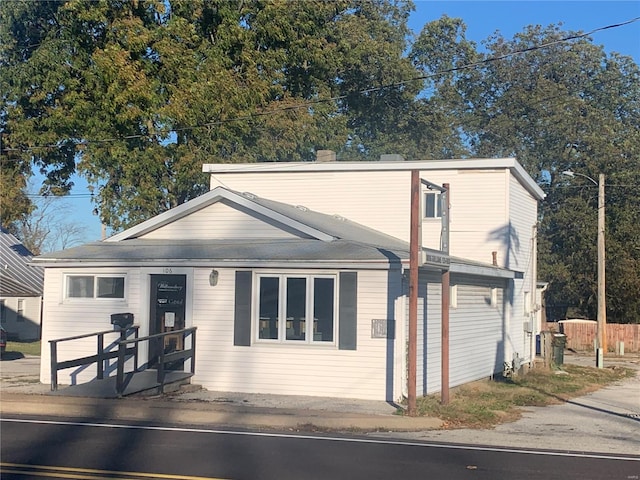106 N Market St, Waterloo, IL 62298 - view of front facade