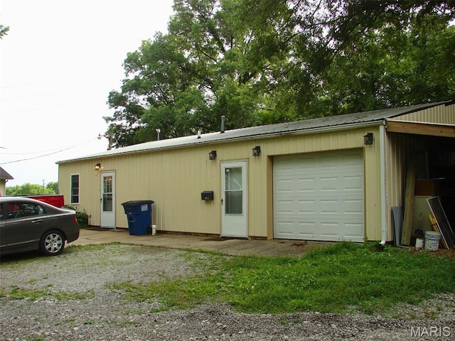 715 W Broadway, Sparta, IL 62288 - view of garage