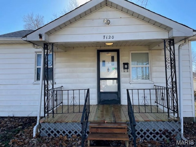 7120 Bancroft Ave, Saint Louis, MO 63109 - property entrance with a porch