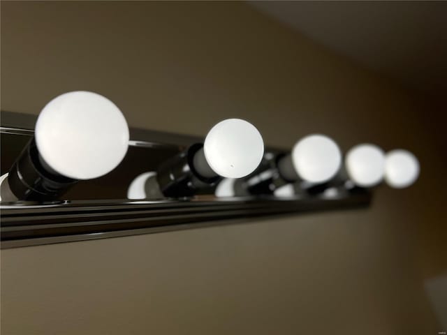 7100 Lexington Ave, Saint Louis, MO 63121 - detailed view
