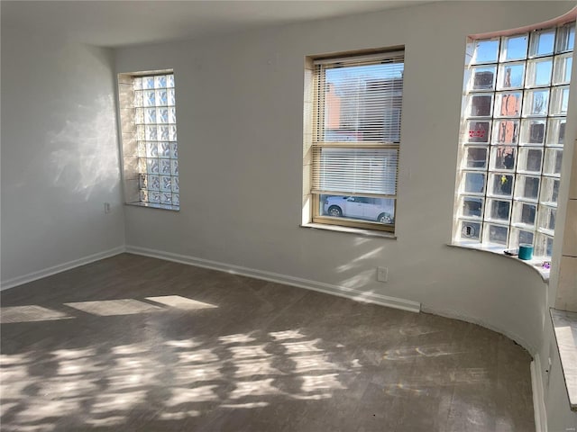 6817 Gravois Ave, Saint Louis, MO 63116 - unfurnished room featuring carpet floors and baseboards