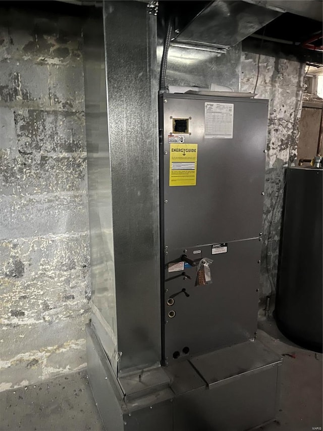 5316 Zealand St, Saint Louis, MO 63107 - utilities featuring water heater and heating unit