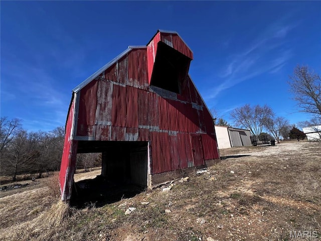 901 Edgemont Blvd, Perryville, MO 63775 - view of barn