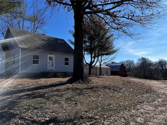 901 Edgemont Blvd, Perryville, MO 63775 - view of home's exterior with an outbuilding