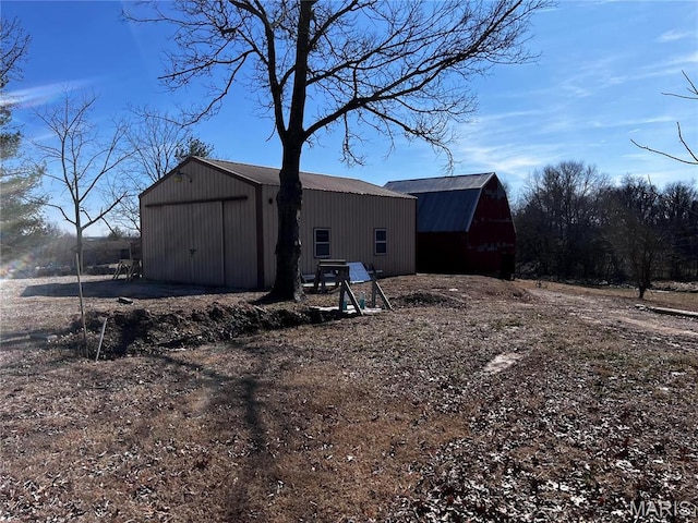 901 Edgemont Blvd, Perryville, MO 63775 - view of barn