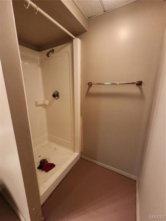 1228 Avant Dr, Saint Louis, MO 63137 - photo 32