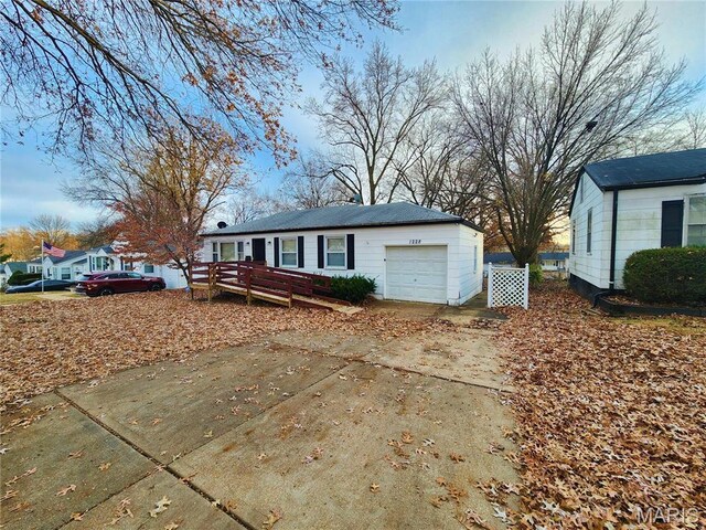 1228 Avant Dr, Saint Louis, MO 63137 - photo 40