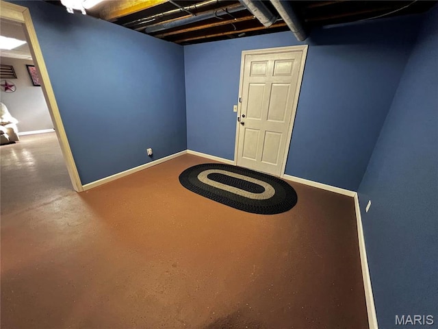 1034 Port Perry Dr, Perryville, MO 63775 - finished below grade area with baseboards