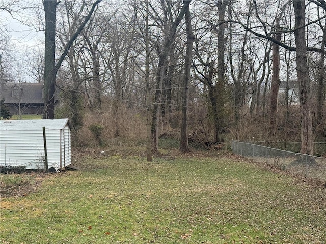 320 Geyer Rd, Kirkwood, MO 63122 - view of yard featuring an outdoor structure and a storage shed
