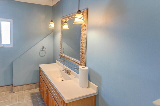 6866 Frandsen Rd, Alhambra, IL 62001 - bathroom with vanity and baseboards