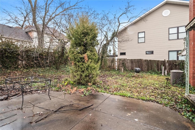 10319 Cable Ave, Frontenac, MO 63131 - view of patio with central air condition unit and fence