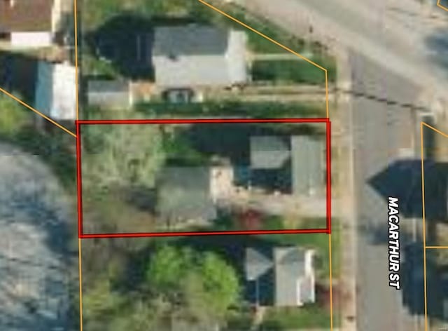 305 Macarthur St, Washington, MO 63090 - map of property location with property parcel outlined