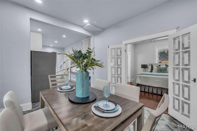 6522 Crest Ave, Saint Louis, MO 63130 - dining area featuring recessed lighting