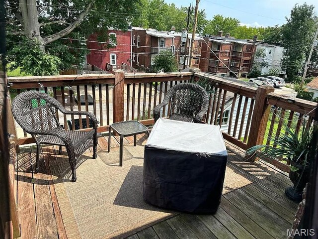 4983 Chippewa St, Saint Louis, MO 63109 - view of wooden deck